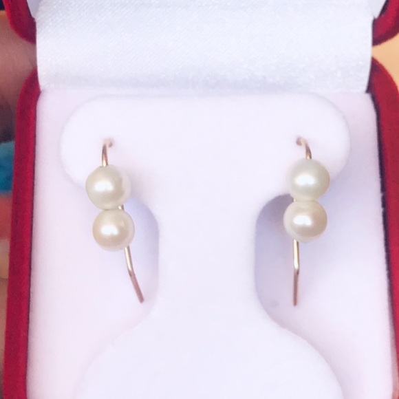 Jewelry - STUNNING CULTURED PEARL 14KT GOLD DANGLE EARRINGS